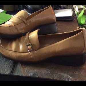 COPY - Neutral Loafers